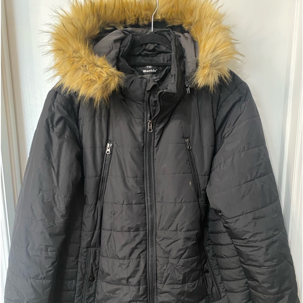 Women’s winter coat with hood